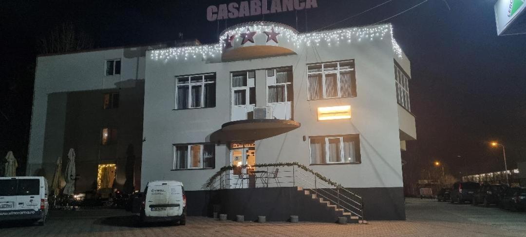 Хостел Casablanca Крайова Экстерьер фото